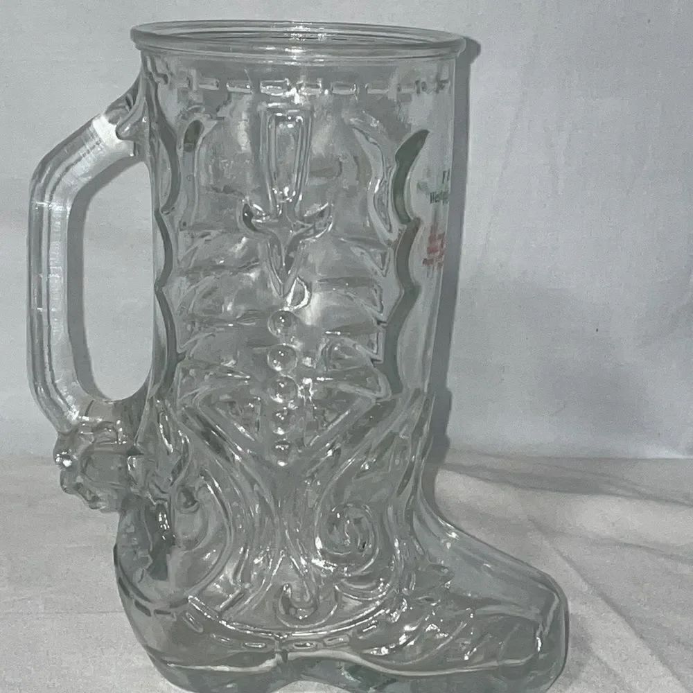 Boot-Shaped Glass - Picture 3 of 8